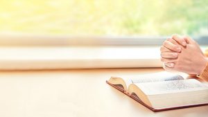 προσευχόμενος ο Θεός